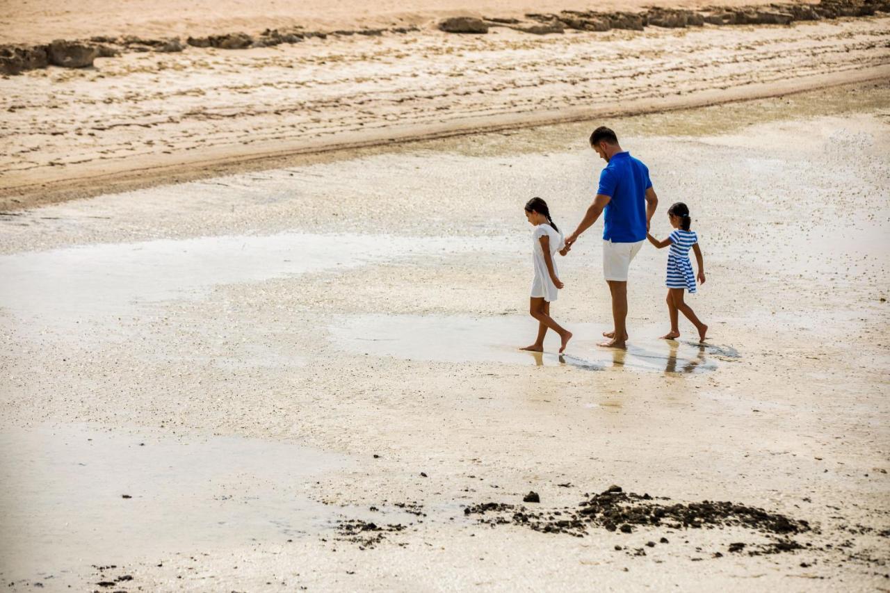 Zulal Wellness Resort By Chiva-Som Al Ruwais エクステリア 写真